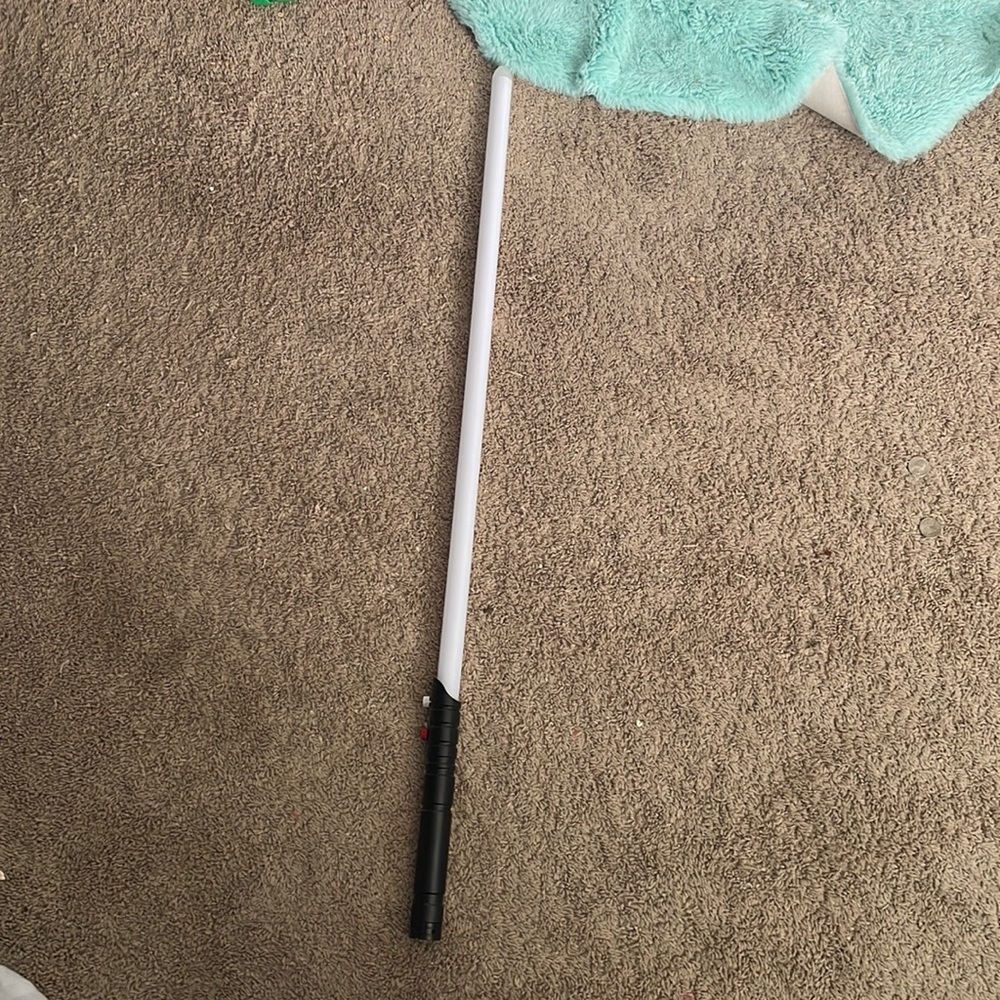 a Light saver goes up to my waist “im 5’1 “ barley used needs batteries for use